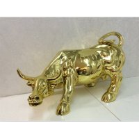 现代创意镀金树脂华尔街金牛摆件家居装饰抽象摆件