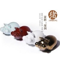 中式传统工艺青釉家肥屋润摆件动物摆件家居装饰摆件