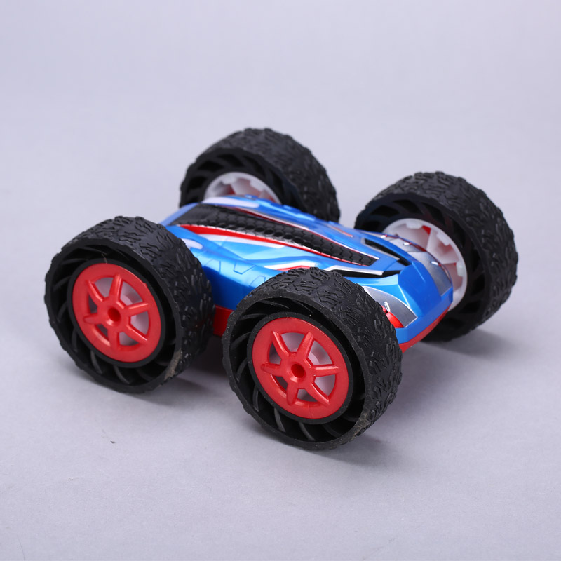 耐摔耐踩耐撞跳跃车遥控玩具车3