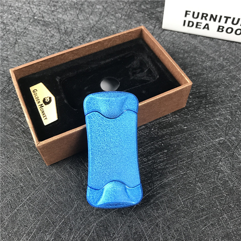 便携防风金属打火机时尚创意个性打火机点烟器2