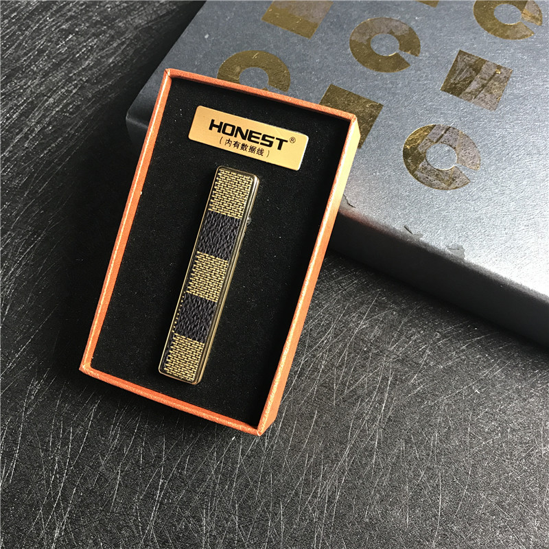便携防风金属打火机小巧时尚创意打火机点烟器2