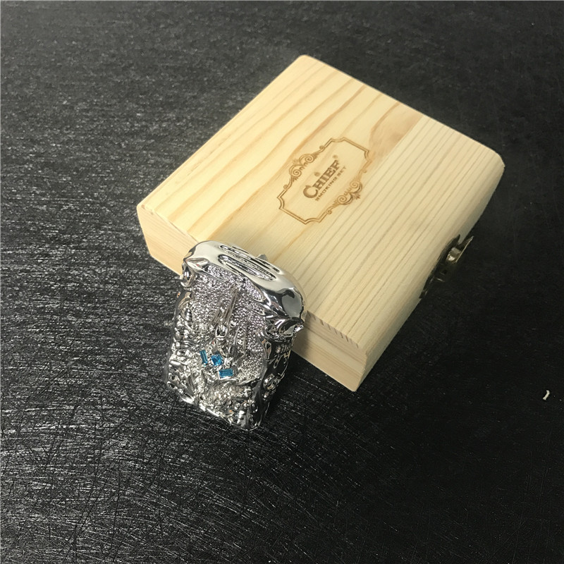 个性创意防风火机合金银色火机2