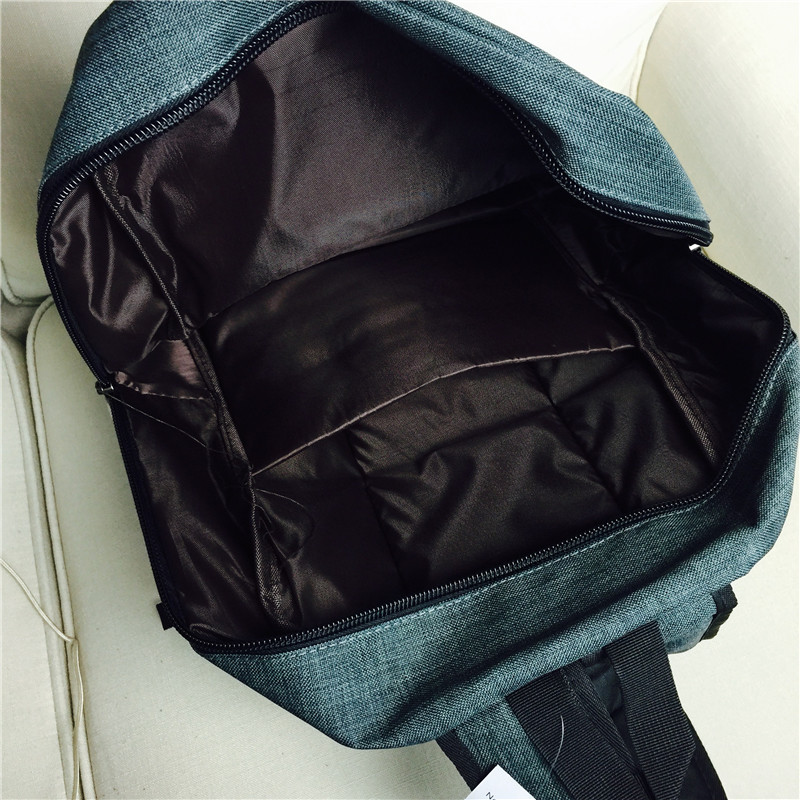 简约双肩包大容量旅行背包学院风电脑包休闲包  深灰色  帆布5