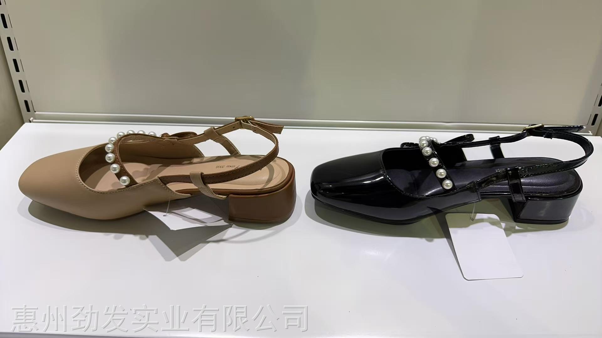 中跟凉鞋867624