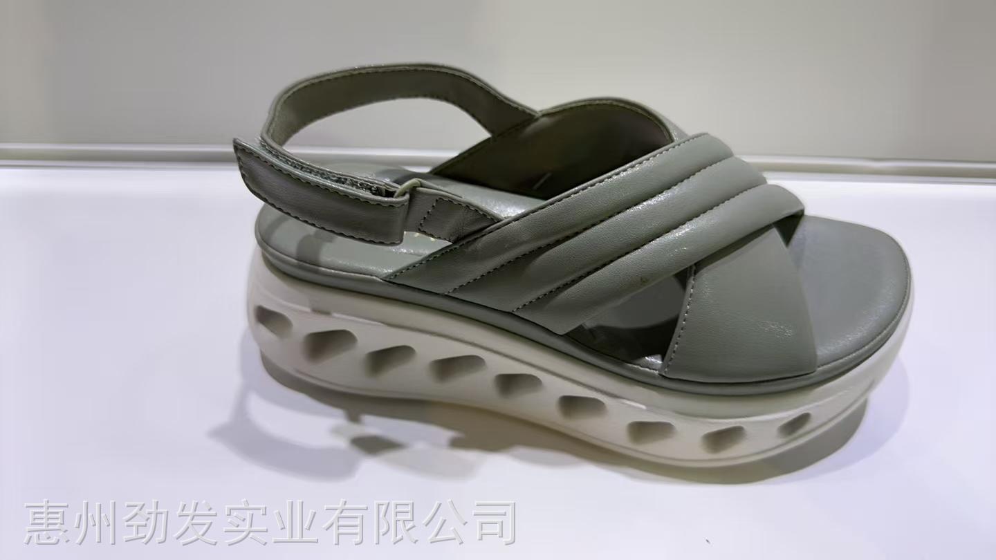微信图片_2025-10-17_144104_668.jpg