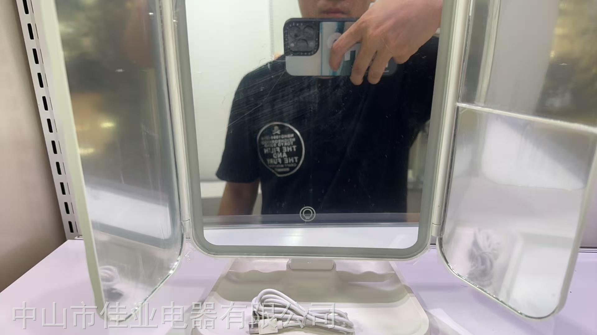 微信图片_2025-10-21_104621_846.jpg